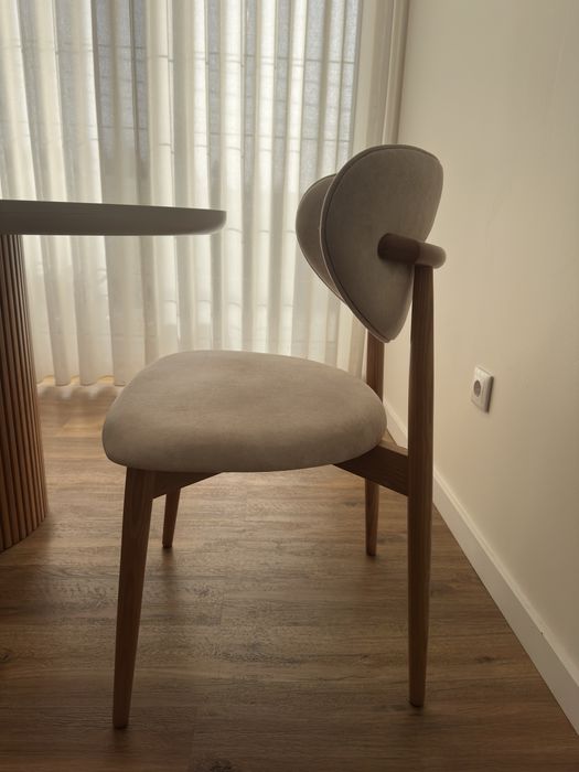 Conjunto Mesa + 6 Cadeiras