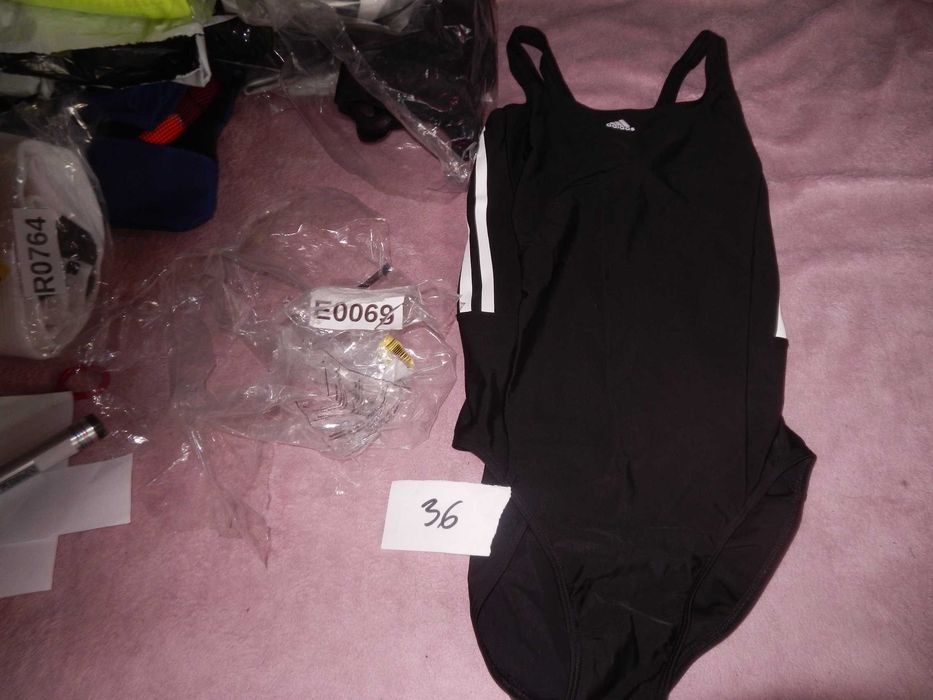 Wyprzedaż->!E0069 Adidas Jednoczęściowy kostium 36 czarny rozm.S