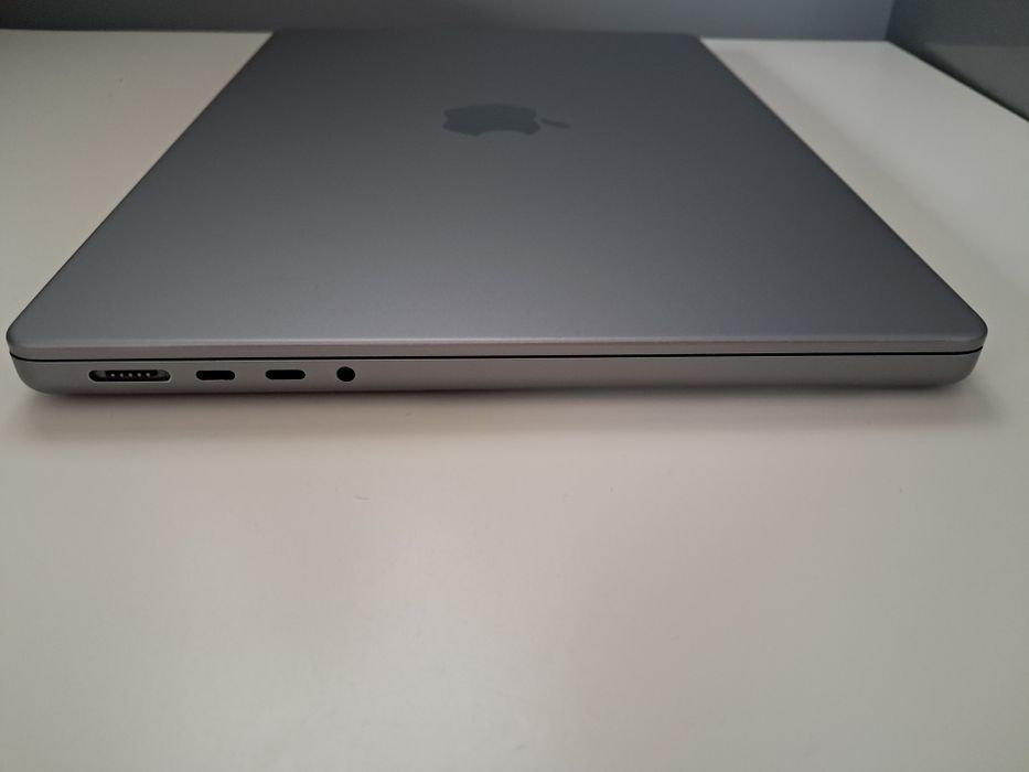 MacBook Pro 2021 M1 Max 14