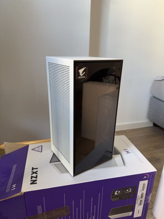 Obudowa nzxt h1 (mini)