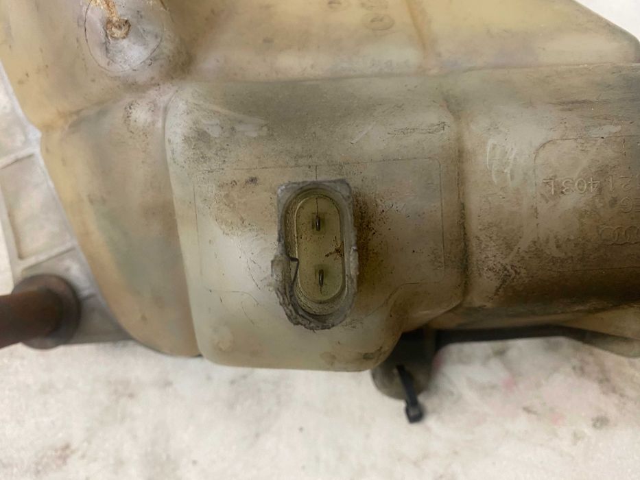VW Passat B5 1.9 TDI Zbiorniczek Wyrównawczy