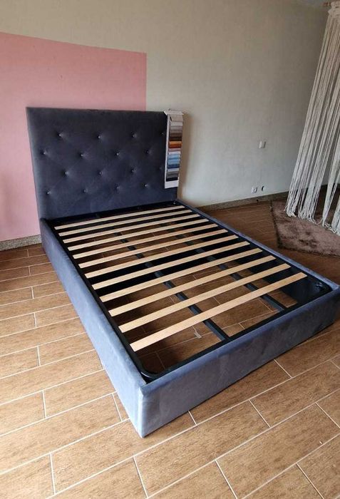 Camas De Casal Estofadas Top de Gama 190x140m Estrado Incluído 199€ !!