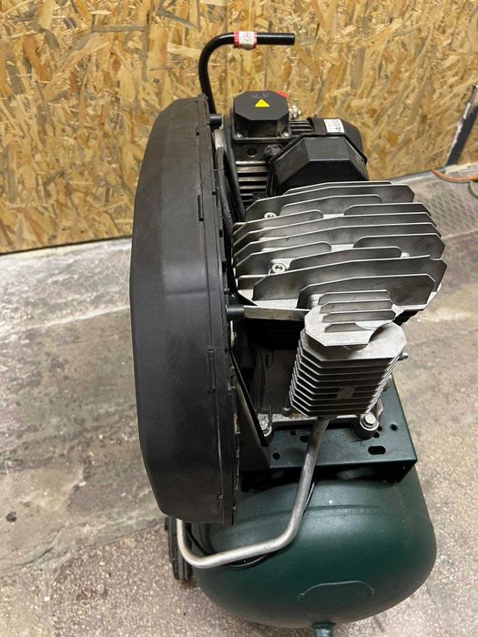 Компресор Metabo Mega 350-100 D