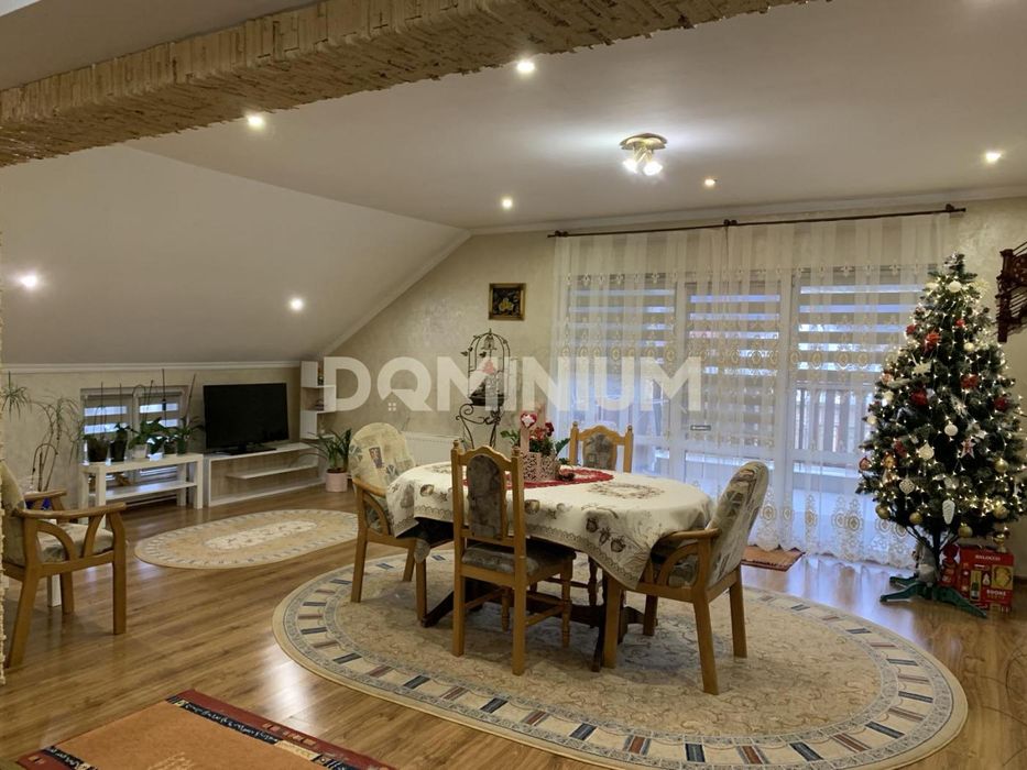 Комфортний будинок для життя і бізнесу у Виноградові