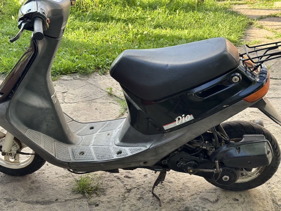 Продам скутер Honda Dio 18