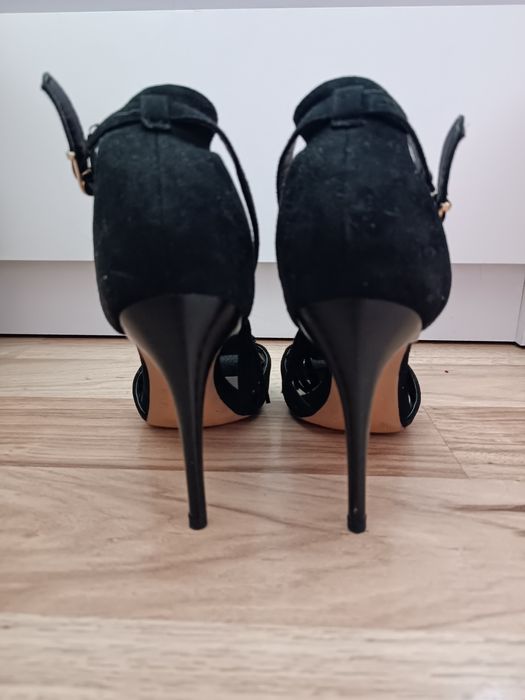 Czarne szpilki rozmiar 37