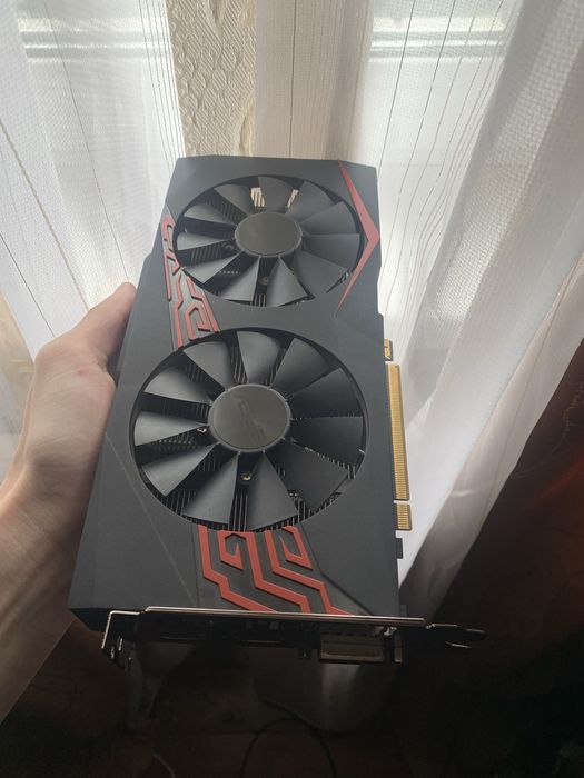 Amd radeon rx570 4GB Asus