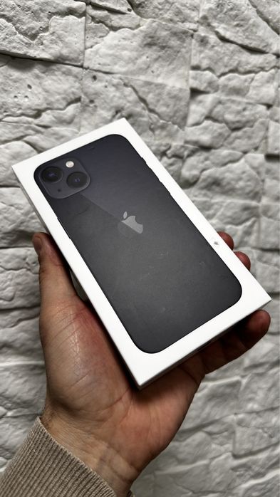 Apple iPhone 13 128Gb Midnight НОВЫЙ