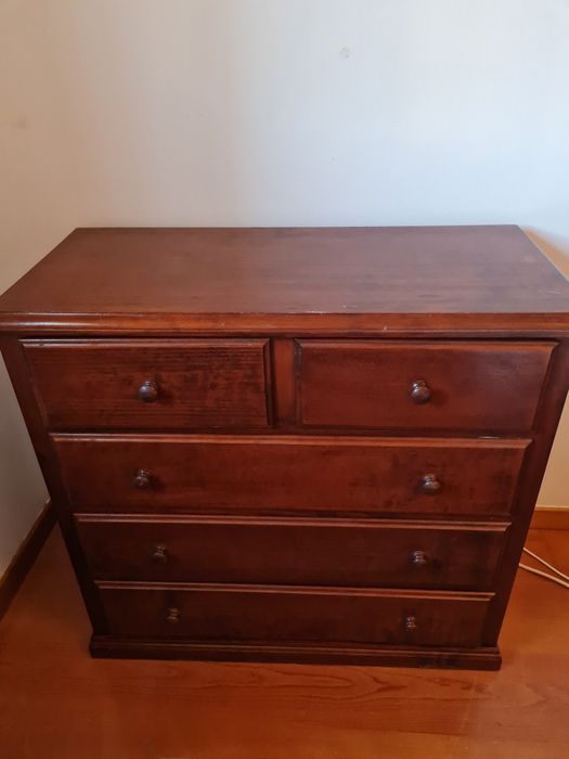 Comoda e 2 mesas cabeceira