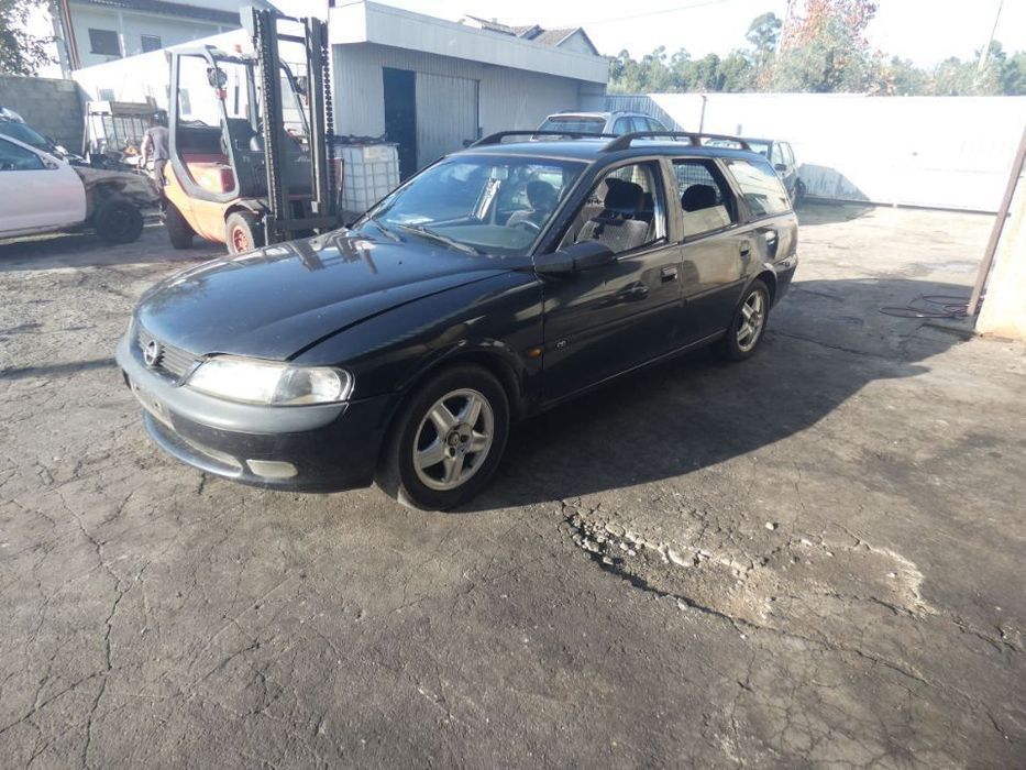 Opel Vectra B de 1999 para peças