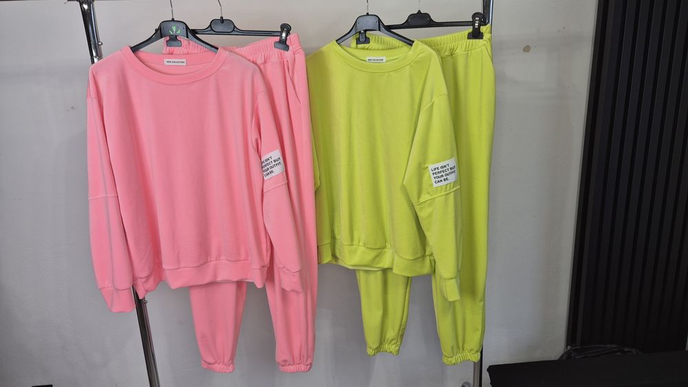 Dresy welurowe damskie