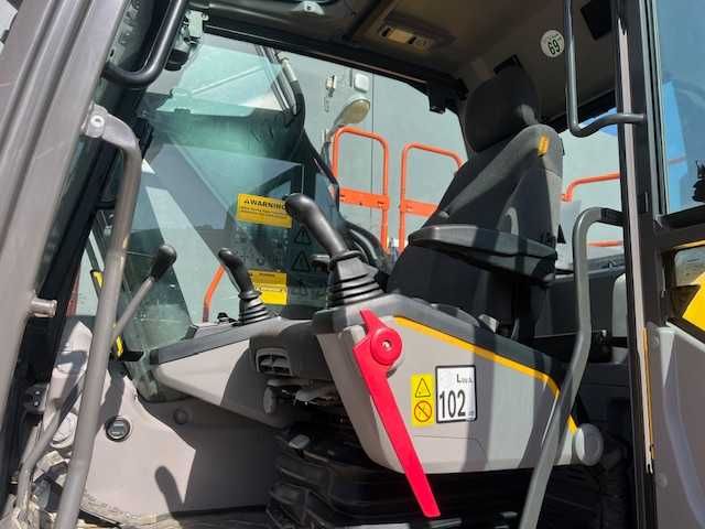 volvo EC200EL giratoria