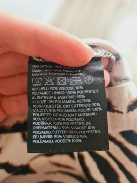 Krótka sukienka z wiskozy