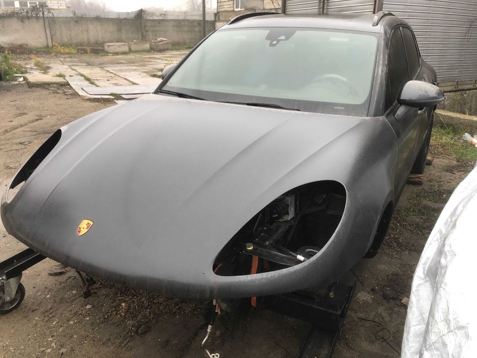 Капот голий Porsche Macan 15-18 Porsche Macan 95B II S GTS