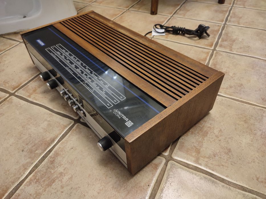 Radio UNITRA diora amor