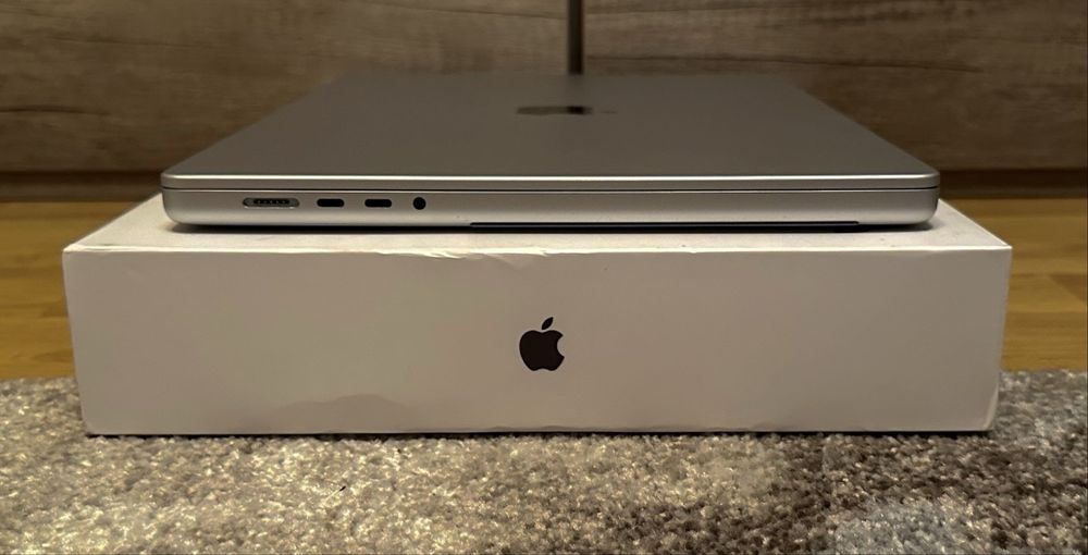 Apple MacBook M1 Pro 16" 16GB RAM 512 SSD (ідеальний стан)