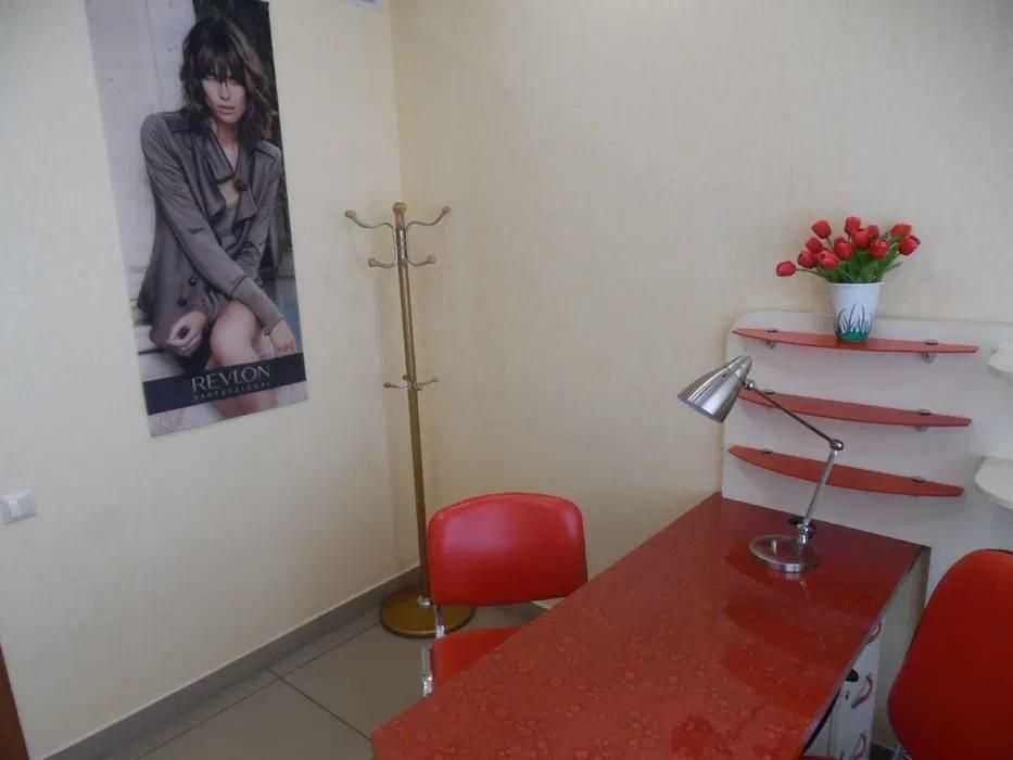 ПРОДАЖ Перукарня-салон  дiючiй