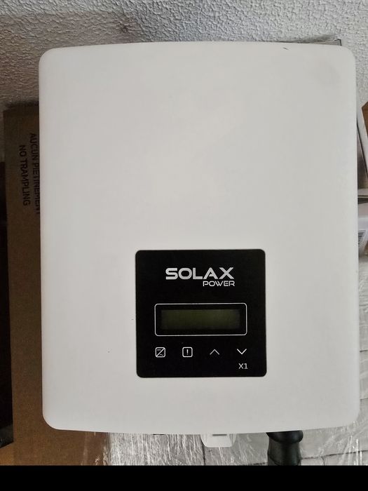 4 Paineis Fotovoltaicos com Inversor