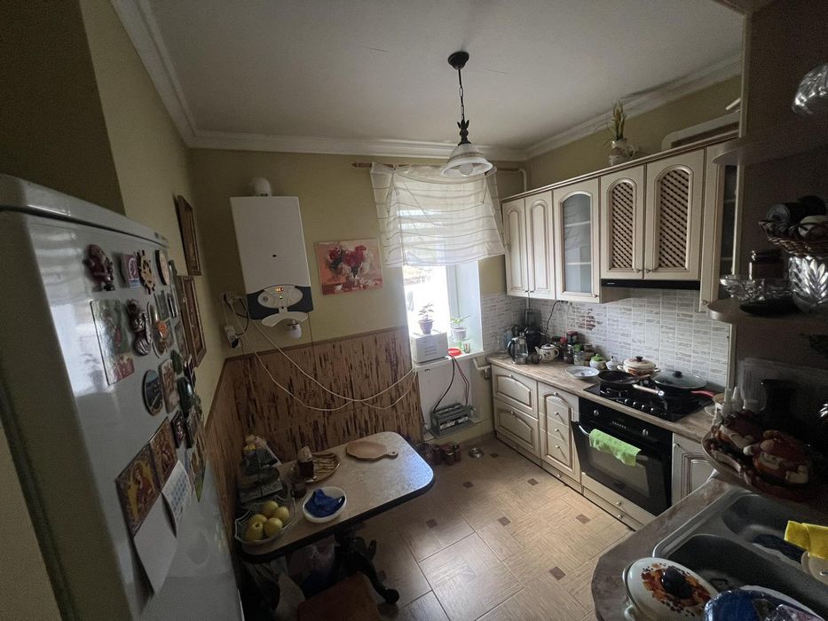 Продам 3-кімнатну квартиру