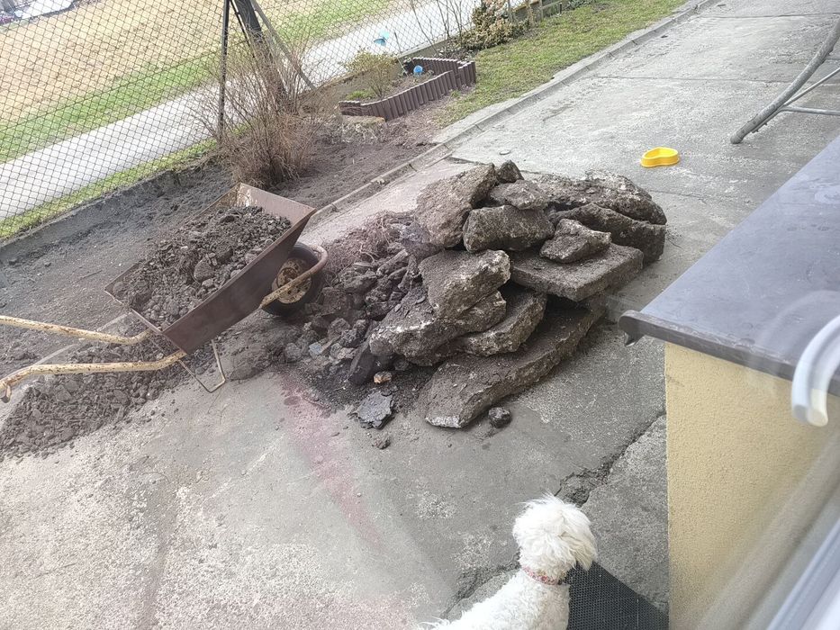 Kamienie betony oddam