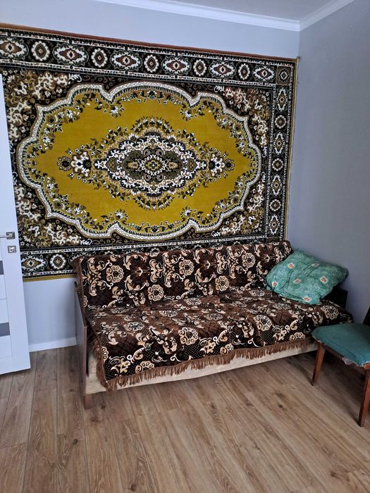 Вживанні меблі. Віддам терміново