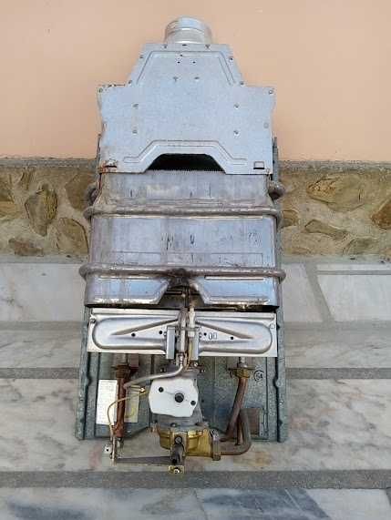 Esquentador  marca Contra Godesia
