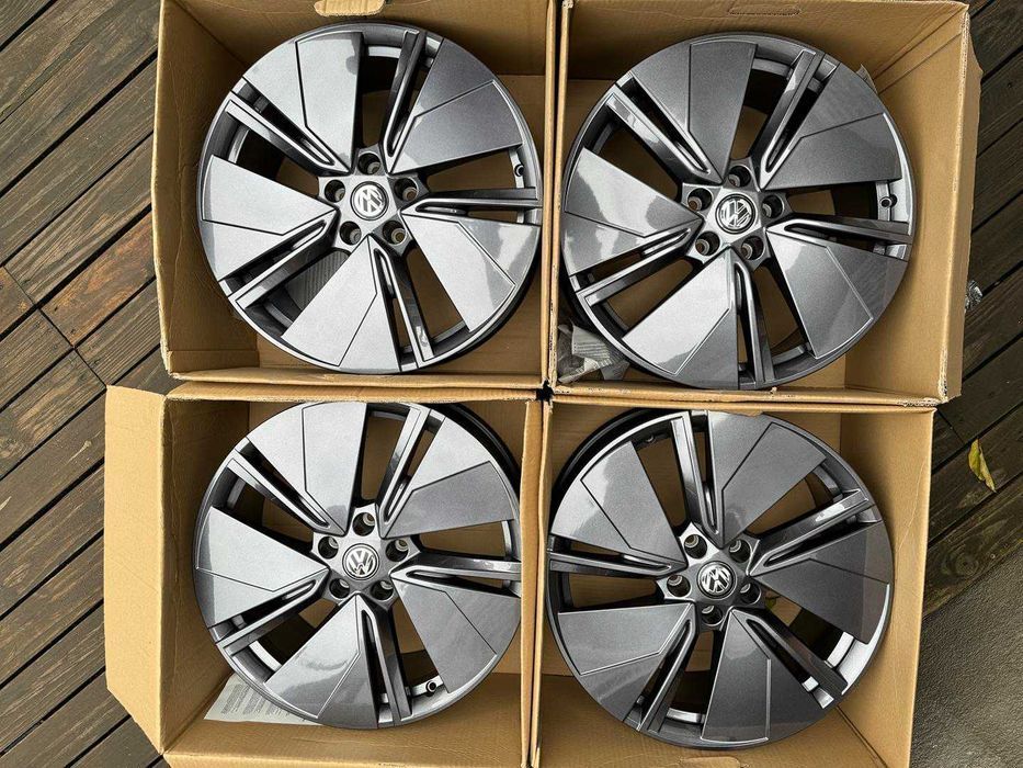 Felgi aluminiowe 19cali 5LA VW Golf Jetta Passat Phateon T-Roc nr9059