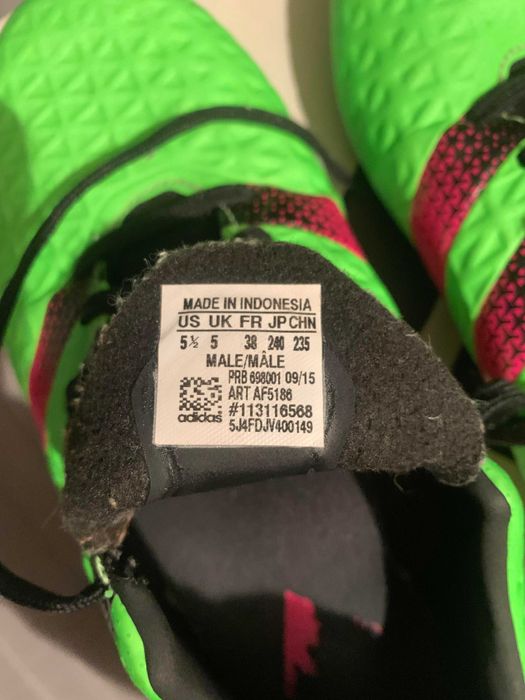 Buty piłkarskie halowe adidas
