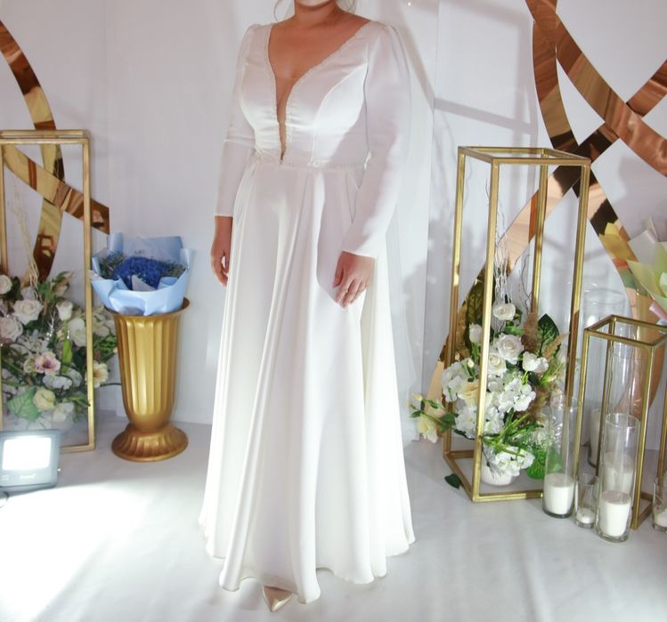 Продам плаття весільне