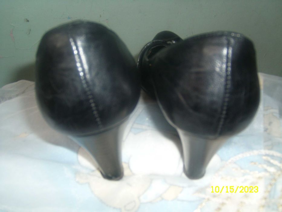 Damskie buty na słupku do pracy 39/40