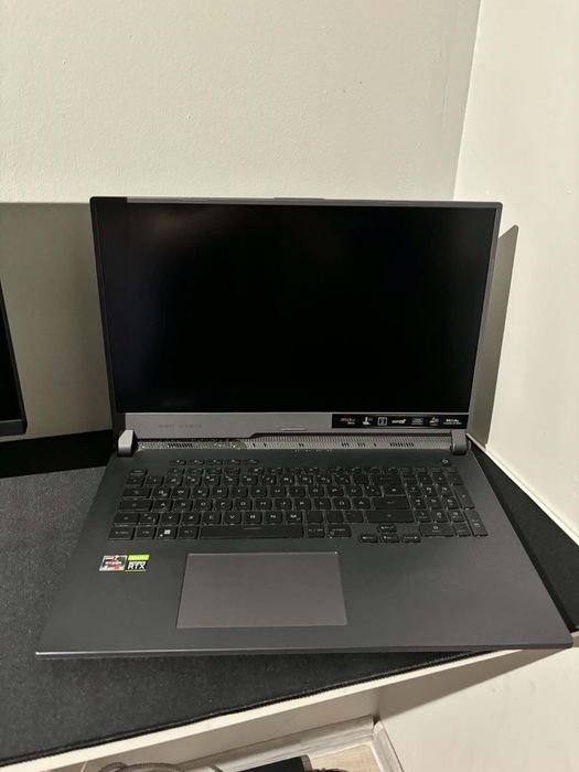lapotp gamingowy asus rog g17 rtx 3060 ryzen 9 6900hx 16gb