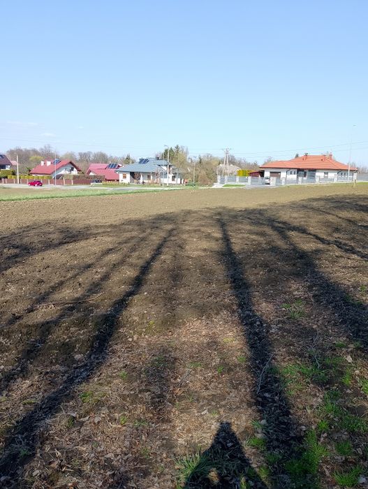 Sprzedam działkę rolno-budowlaną