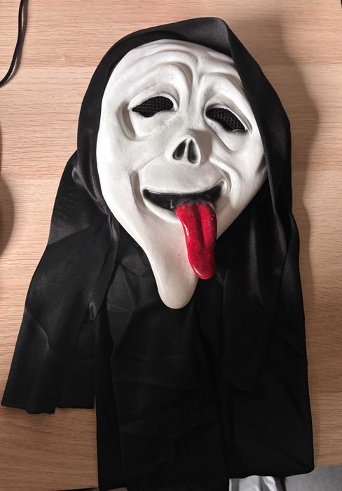 Máscara Scary Movie nova