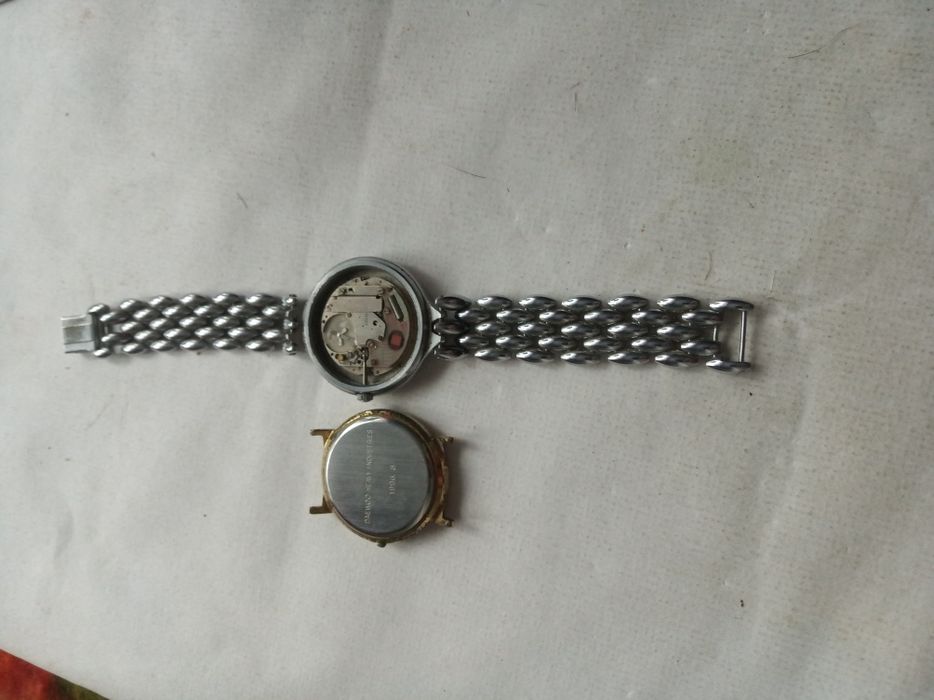 Наручний годиник луч