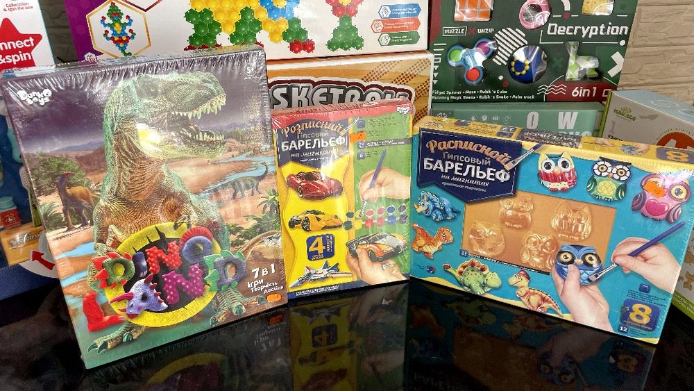 Магазин іграшок Barbie and Ken