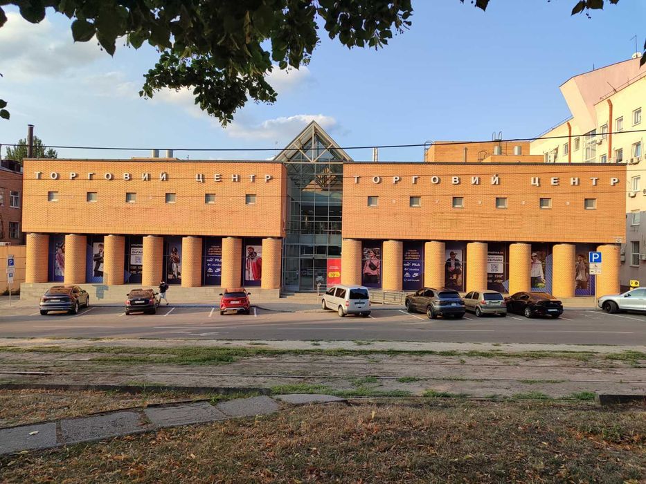 Оренда торгової площі від 350 до 3000 кв.м.