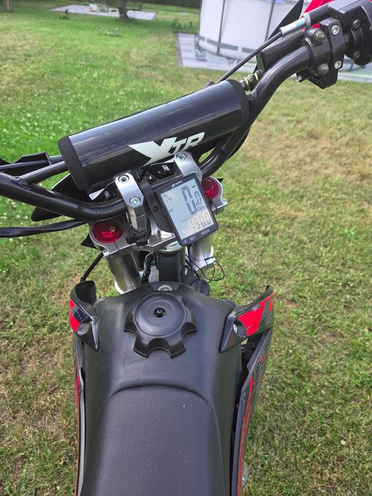 Cross XTR 616 125 cm3
