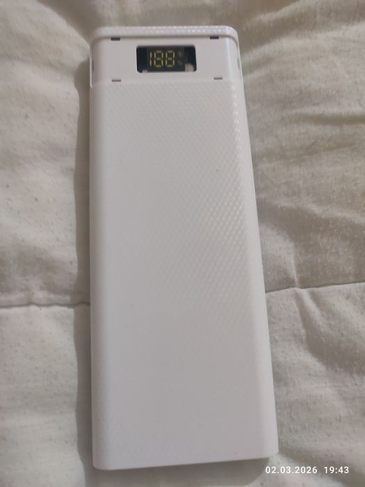 Продам новий корпус повербанка 22.5 з швидкою зарядкою на 8 акумів.