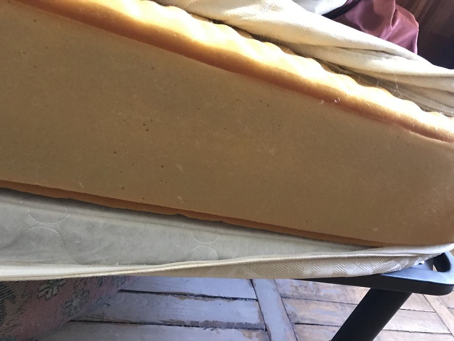 Кровать матрас и каркас 160/200