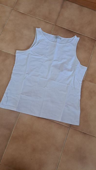 Top branco básico • L • Cortefiel