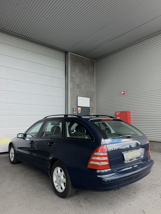 MERCEDES-BENZ C220 CDI — NACIONAL