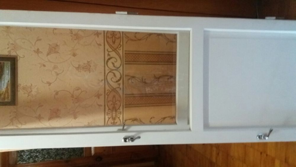 ТРОЕ балконних дверей