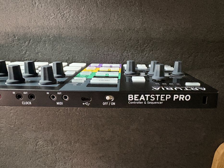 Kontroler-Sekwencer krokowy- Arturia Beat Step Pro