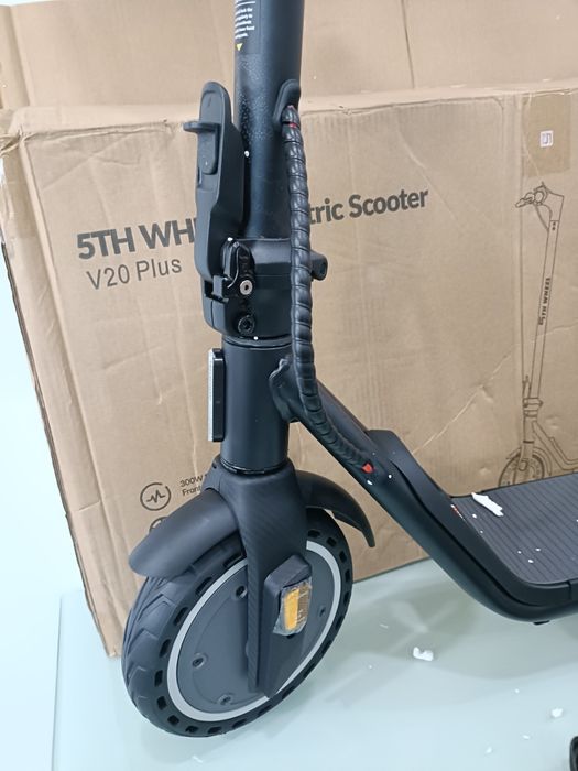 Trotinete nova na caixa