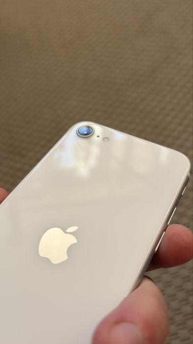 Iphone SE 2020 (64 gb, 79% baterii)