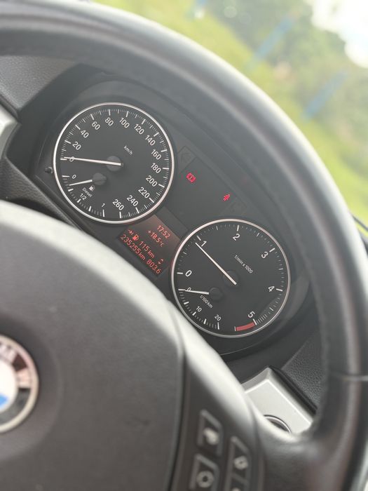 Bmw e91 seria 3 2010 rok