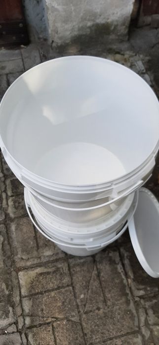 Wiaderko plastikowe 19 L..