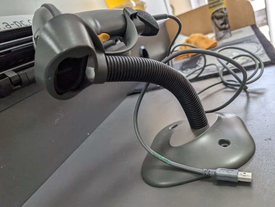 Сканер штрих-кодів Symbol LS2208-SR20007R-UR з підставками  є 80шт