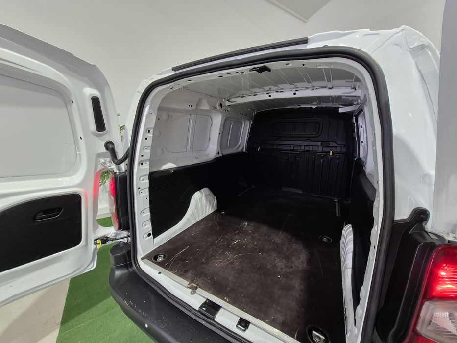 Peugeot Partner LONGA - 130CV - 3 LUG | GARANTIA | FULL EQUIPAMENTO