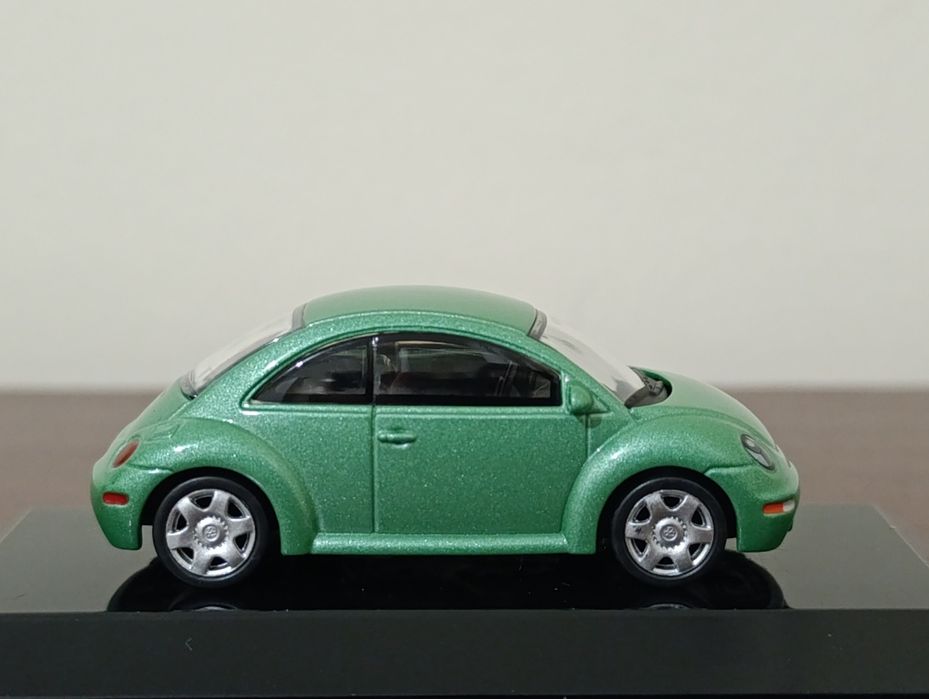 Volkswagen New Beetle 1/64